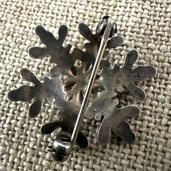 Vintage Sterling Silver 925 Snowflake Brooch Pin MCM Arts & Crafts Holiday RARE